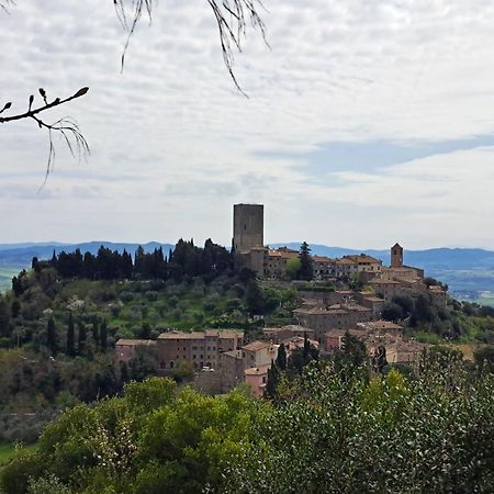 Apartament Casina Orione Montecatini Val di Cecina Zewnętrze zdjęcie